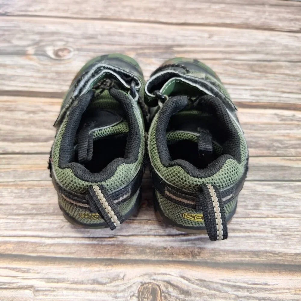 Kids Keen Shoe Camo‎ Green Size 8